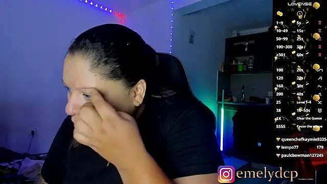 Snapshot of mariana_maze chatting on 03-19-26, 08:40 mariana maze online show from 03-19-26, 08:40