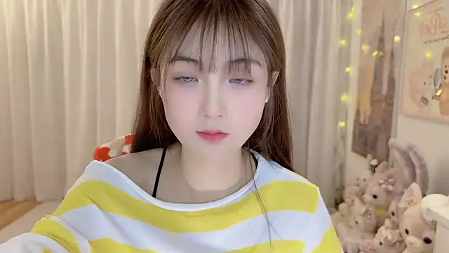 Snapshot of SHUIshui_ chatting on 12-31-24, 01:08 SHUIshui online show from 12-31-24, 01:08