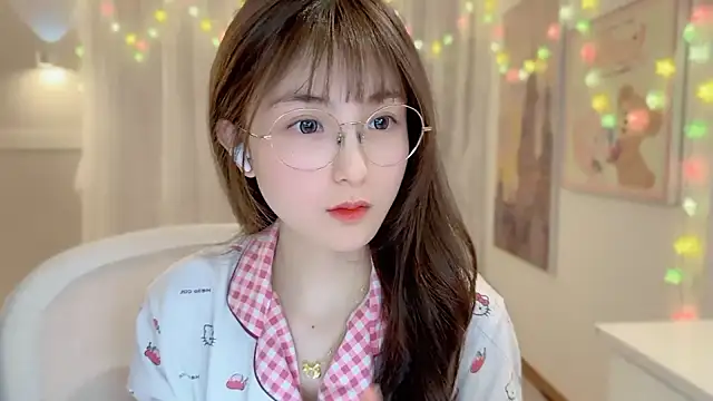 Snapshot of SHUIshui_ chatting on 01-25-25, 03:30 SHUIshui online show from 01-25-25, 03:30