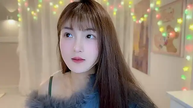 Snapshot of SHUIshui_ chatting on 02-05-25, 01:00 SHUIshui online show from 02-05-25, 01:00