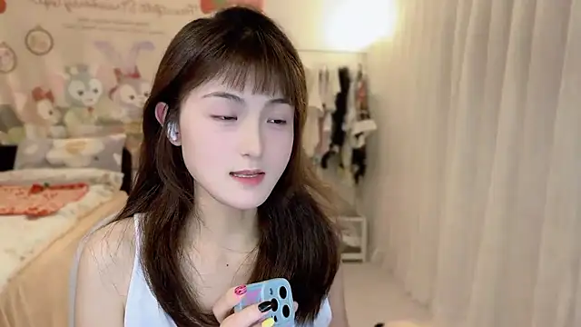 Snapshot of SHUIshui_ chatting on 02-28-25, 03:48 SHUIshui online show from 02-28-25, 03:48