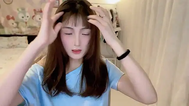 Snapshot of SHUIshui_ chatting on 03-02-25, 02:00 SHUIshui online show from 03-02-25, 02:00