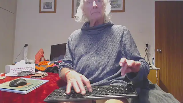 WaverlyKernow online show from 10-18-25, 12:17