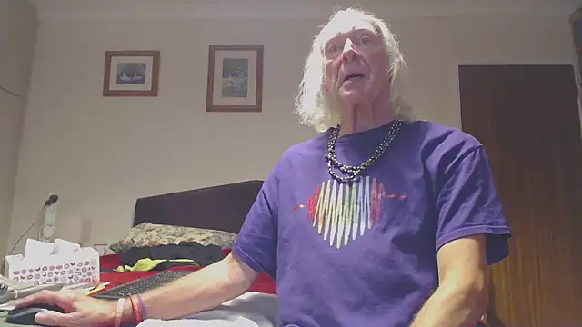 WaverlyKernow online show from 11-03-25, 01:45