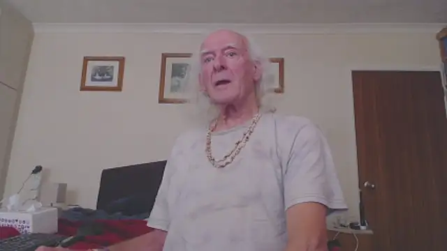 WaverlyKernow online show from 12-22-25, 12:24