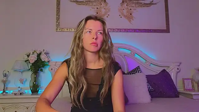 Real Tini online show from 09-24-25, 11:57