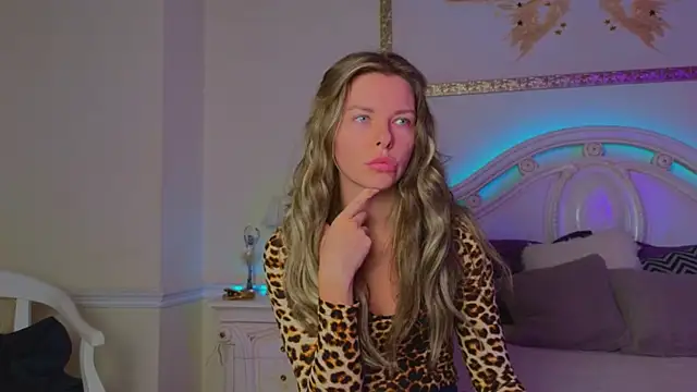 Real Tini online show from 10-10-25, 11:53