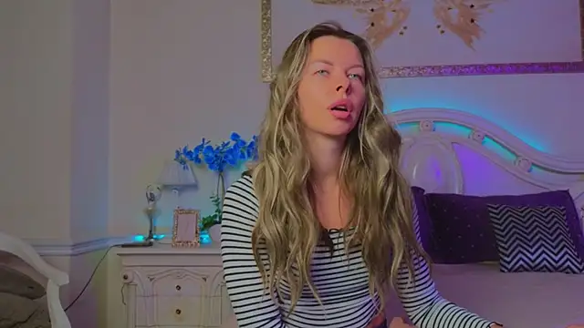 Real Tini online show from 10-14-25, 11:44