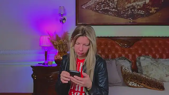 Real Tini online show from 02-06-26, 06:07