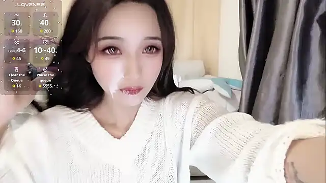 Snapshot of Ti_amo_UU chatting on 01-28-25, 06:17 Ti amo UU online show from 01-28-25, 06:17