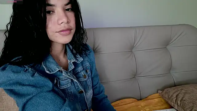 Snapshot of were-Naughty chatting on 02-06-25, 04:25 were-Naughty online show from 02-06-25, 04:25