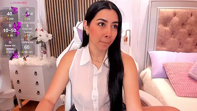 Charlotte Shelby online show from 01-18-25, 02:55