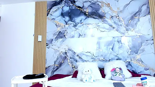 luna hoott online show from 10-10-25, 02:16