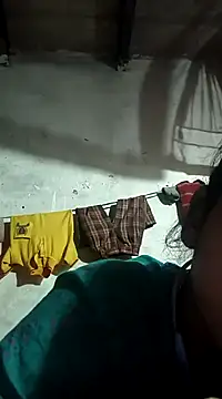 Snapshot of Crezy-Queen01 chatting on 02-12-25, 04:22 Crezy-Queen01 online show from 02-12-25, 04:22