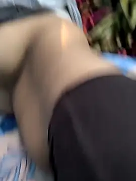 Snapshot of Crezy-Queen01 chatting on 11-05-25, 08:36 Crezy-Queen01 online show from 11-05-25, 08:36