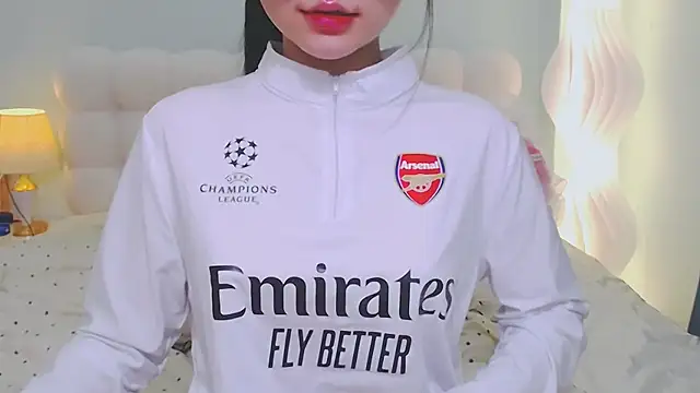 Snapshot of NGOCHA_06 chatting on 12-22-25, 04:20 NGOCHA 06 online show from 12-22-25, 04:20