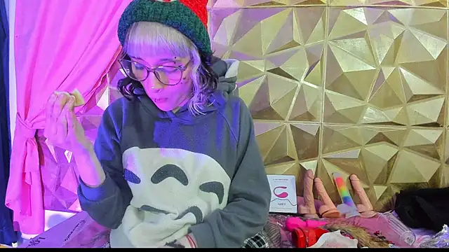 neeko princes online show from 12-14-24, 03:15