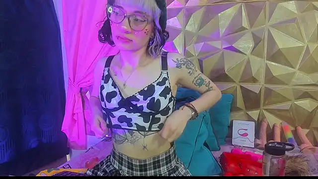 neeko princes online show from 12-21-24, 12:27