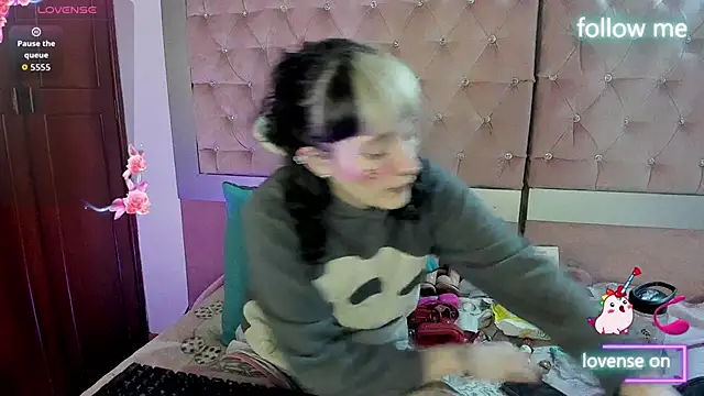 neeko princes online show from 02-26-26, 12:15