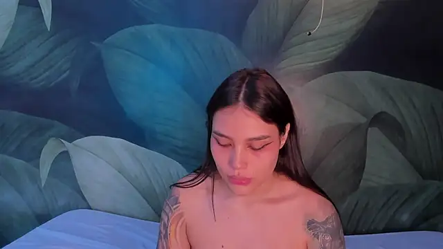 Snapshot of sweett_dirty chatting on 12-26-24, 03:42 sweett dirty online show from 12-26-24, 03:42