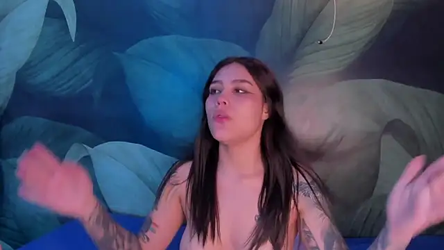 Snapshot of sweett_dirty chatting on 01-12-25, 03:25 sweett dirty online show from 01-12-25, 03:25