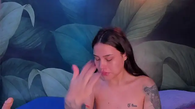 Snapshot of sweett_dirty chatting on 02-01-25, 12:26 sweett dirty online show from 02-01-25, 12:26