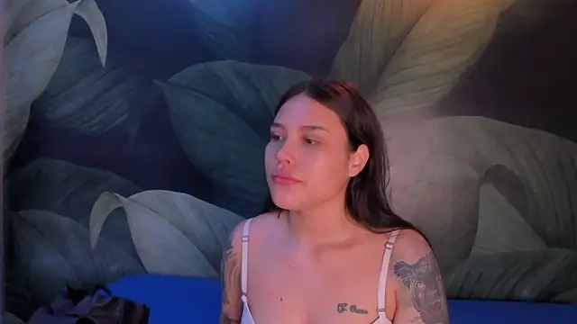 Snapshot of sweett_dirty chatting on 02-09-25, 12:19 sweett dirty online show from 02-09-25, 12:19