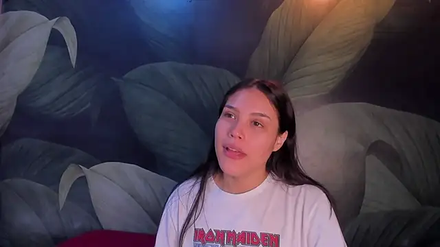 Snapshot of sweett_dirty chatting on 02-26-25, 12:25 sweett dirty online show from 02-26-25, 12:25