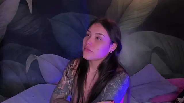 Snapshot of sweett_dirty chatting on 02-20-26, 12:27 sweett dirty online show from 02-20-26, 12:27