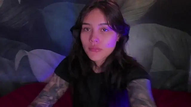 Snapshot of sweett_dirty chatting on 02-22-26, 12:26 sweett dirty online show from 02-22-26, 12:26