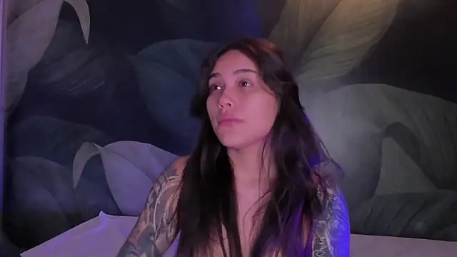 Snapshot of sweett_dirty chatting on 02-24-26, 12:25 sweett dirty online show from 02-24-26, 12:25