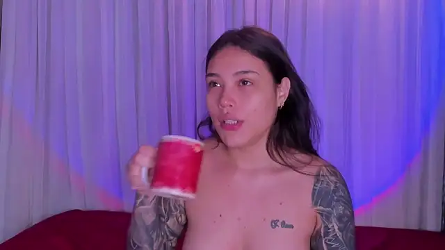 Snapshot of sweett_dirty chatting on 02-28-26, 12:17 sweett dirty online show from 02-28-26, 12:17