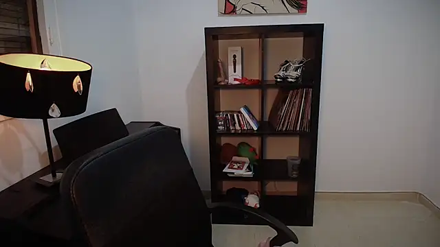 Windy butterfly online show from 09-25-25, 07:28