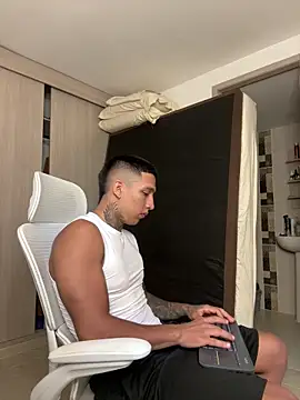 sendfer online show from 10-10-25, 10:42