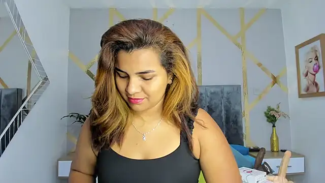 angelina castroo online show from 12-14-24, 03:29