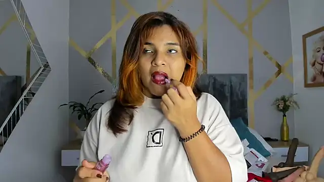 angelina castroo online show from 02-22-25, 03:23