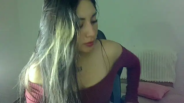 Snapshot of Lia_14_ chatting on 05-07-26, 01:00 Lia 14 online show from 05-07-26, 01:00