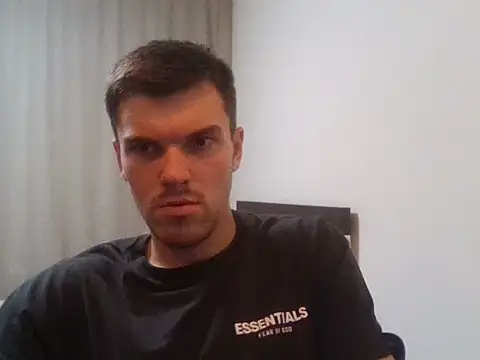 Snapshot of jessilin chatting on 10-06-25, 04:37 jessilin online show from 10-06-25, 04:37