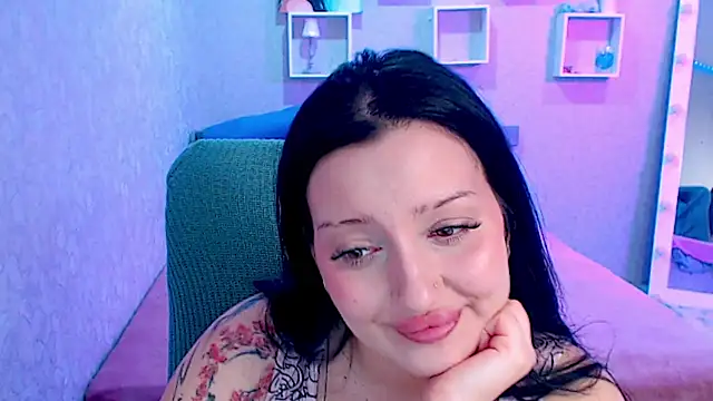 Snapshot of SkarlettMonliss chatting on 04-19-26, 12:04 SkarlettMonliss online show from 04-19-26, 12:04