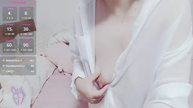 Snapshot of zhenzhen521 chatting on 12-26-24, 04:25 zhenzhen521 online show from 12-26-24, 04:25