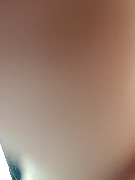 Snapshot of zhenzhen521 chatting on 09-10-25, 04:12 zhenzhen521 online show from 09-10-25, 04:12