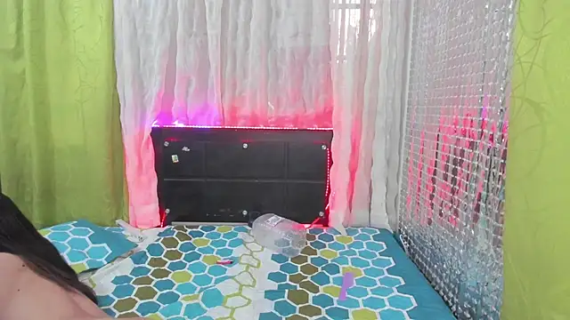 Snapshot of Megan_Miles02 chatting on 02-12-25, 11:20 Megan Miles02 online show from 02-12-25, 11:20