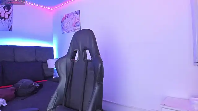 Snapshot of Megan_Miles02 chatting on 11-01-25, 08:00 Megan Miles02 online show from 11-01-25, 08:00