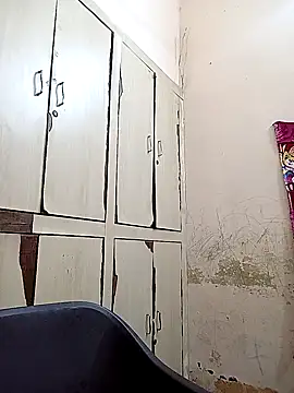 reemacouple007 online show from 10-15-25, 08:14