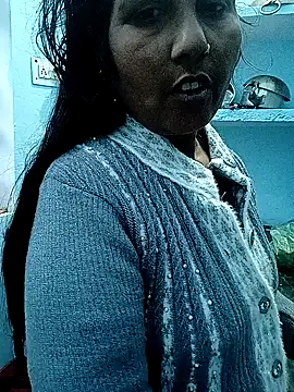 reemacouple007 online show from 12-23-25, 06:33