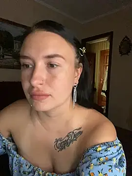 Roxana Bell online show from 06-13-26, 11:41