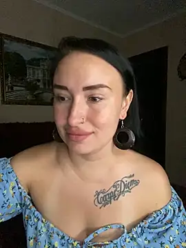 Roxana Bell online show from 06-19-26, 08:01