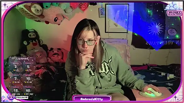 Snapshot of AmbrosiaKitty chatting on 04-21-26, 06:31 AmbrosiaKitty online show from 04-21-26, 06:31