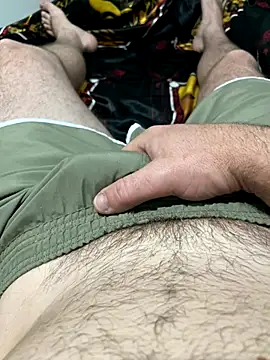 owwruivo online show from 09-17-25, 03:41