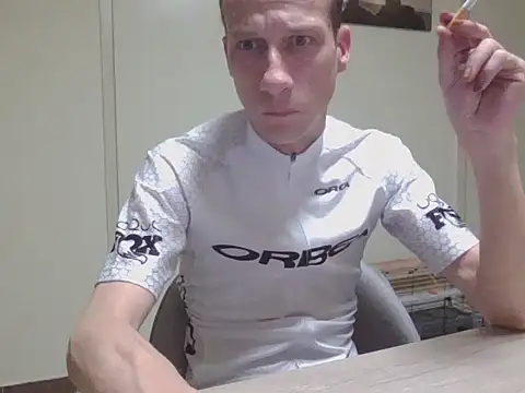 Snapshot of sportgearslet chatting on 10-21-25, 07:14 sportgearslet online show from 10-21-25, 07:14
